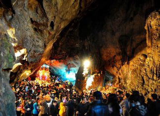 Du lịch lễ chùa đầu năm : Top 5 điểm tâm linh du xuân cầu tài lộc năm 2020